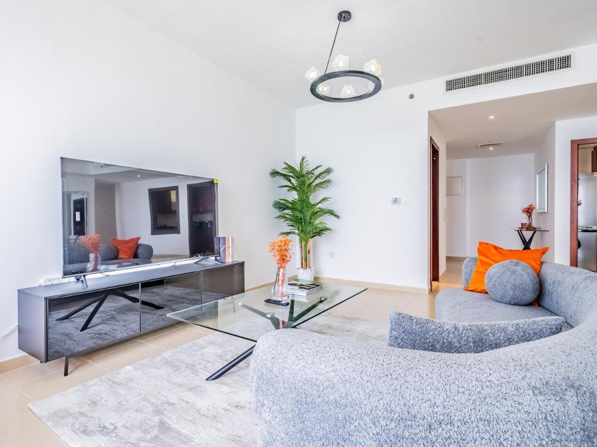 Appartement Spacious 2br - Eye & Sea View - Jbr *