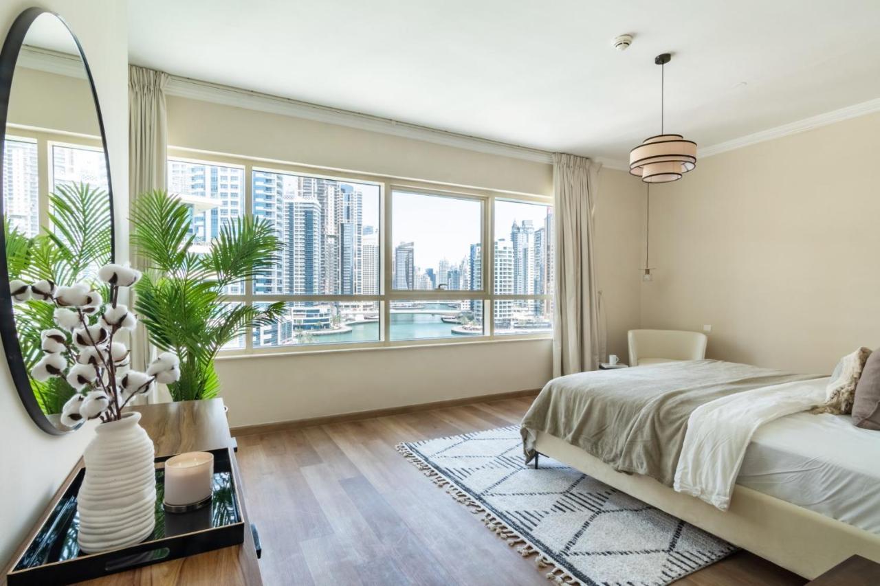 Appartement Luxurious Style 2br In Marina W/ Yacht View Dubaï
