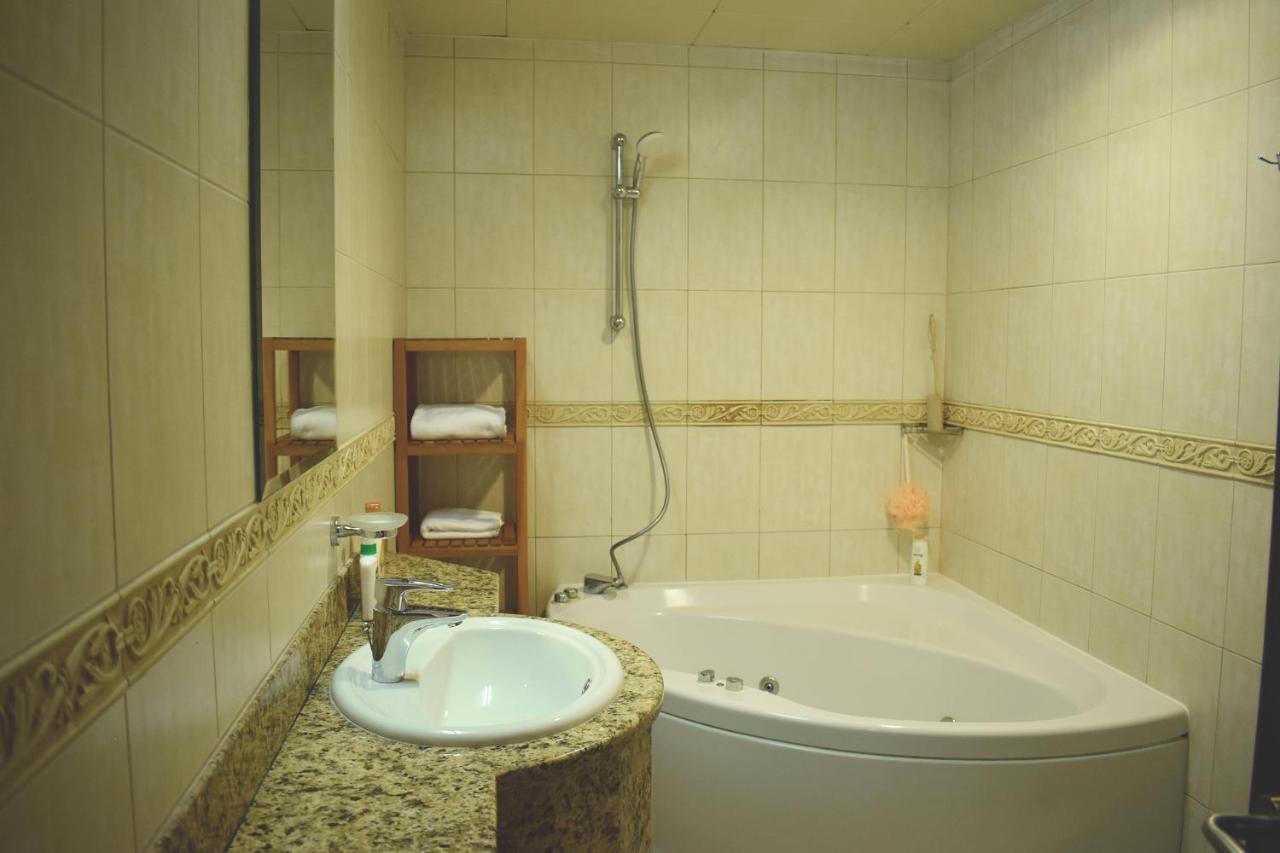 Appartement 4 Bhk