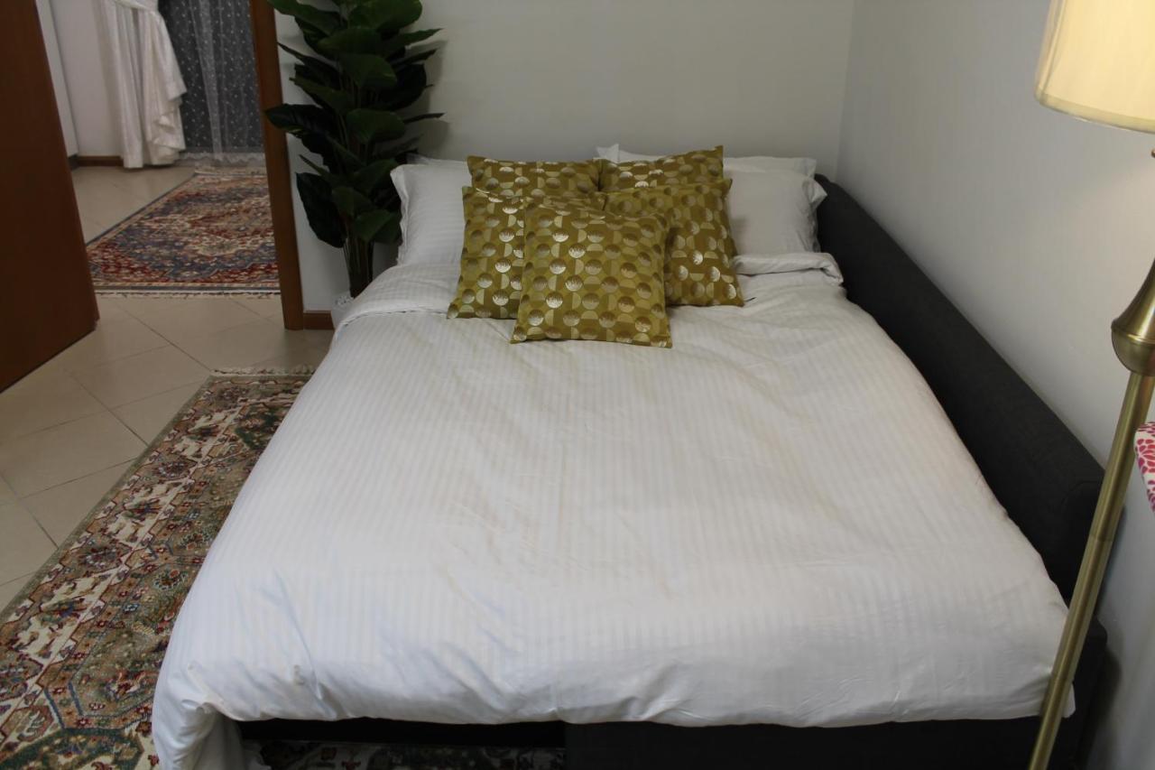 Newly Furnished Cozy 1 Bedroom Close To Jbr And Metro Apartemen *
