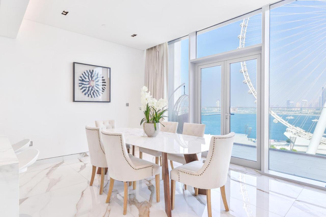 Lavish & Equipped Oceanfront 2 Bedroom Facing Ain Apartment Dubai