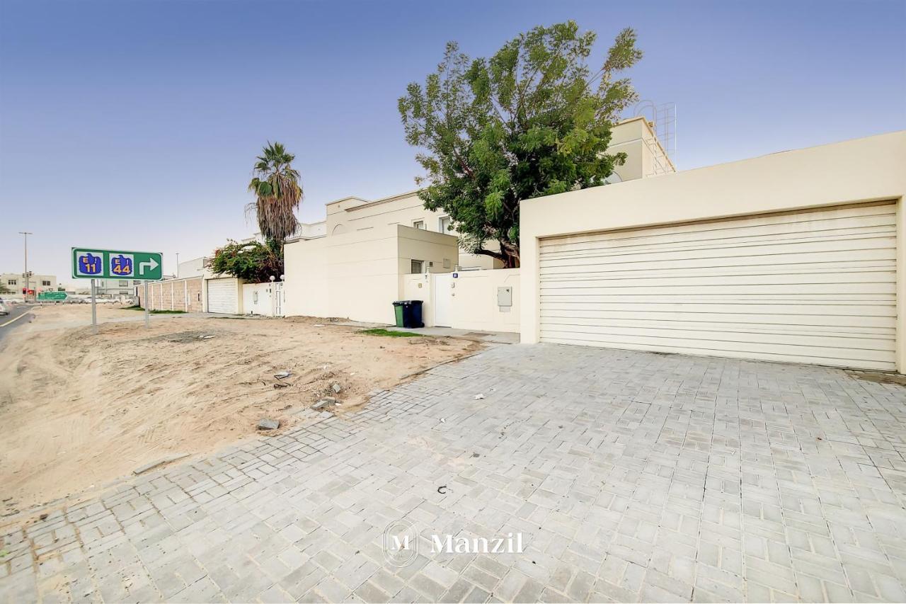 Apartment Al Bateen Residences, Luxury With Private Beach Access In Jbr By Manzil Dubai