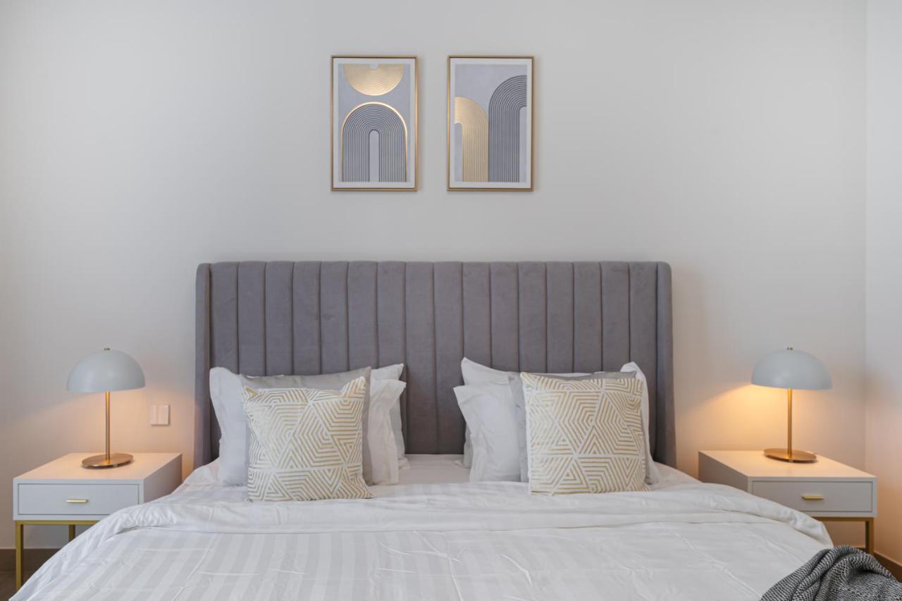 2 Bedroom By The At Port De La Mer-dubai Apartamento Dubái