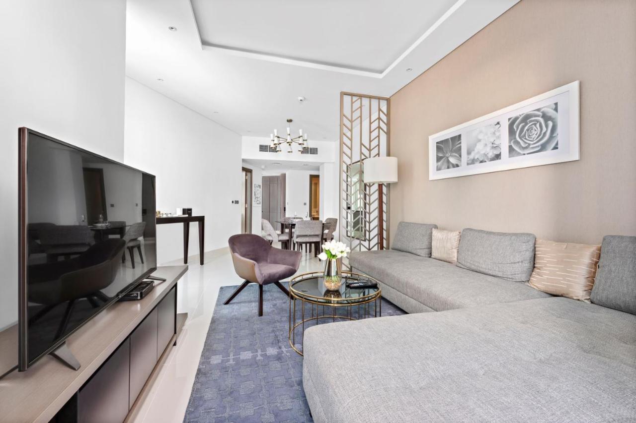 A Living Modern 1br With Balcony & Canal View At Prive-517 Business Bay Dubai