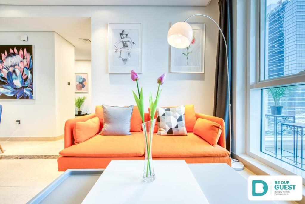 1br + Maid In Downtown *