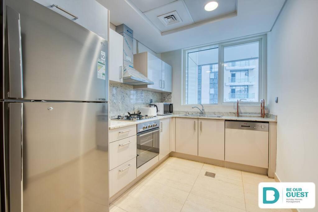 1br + Maid In Downtown