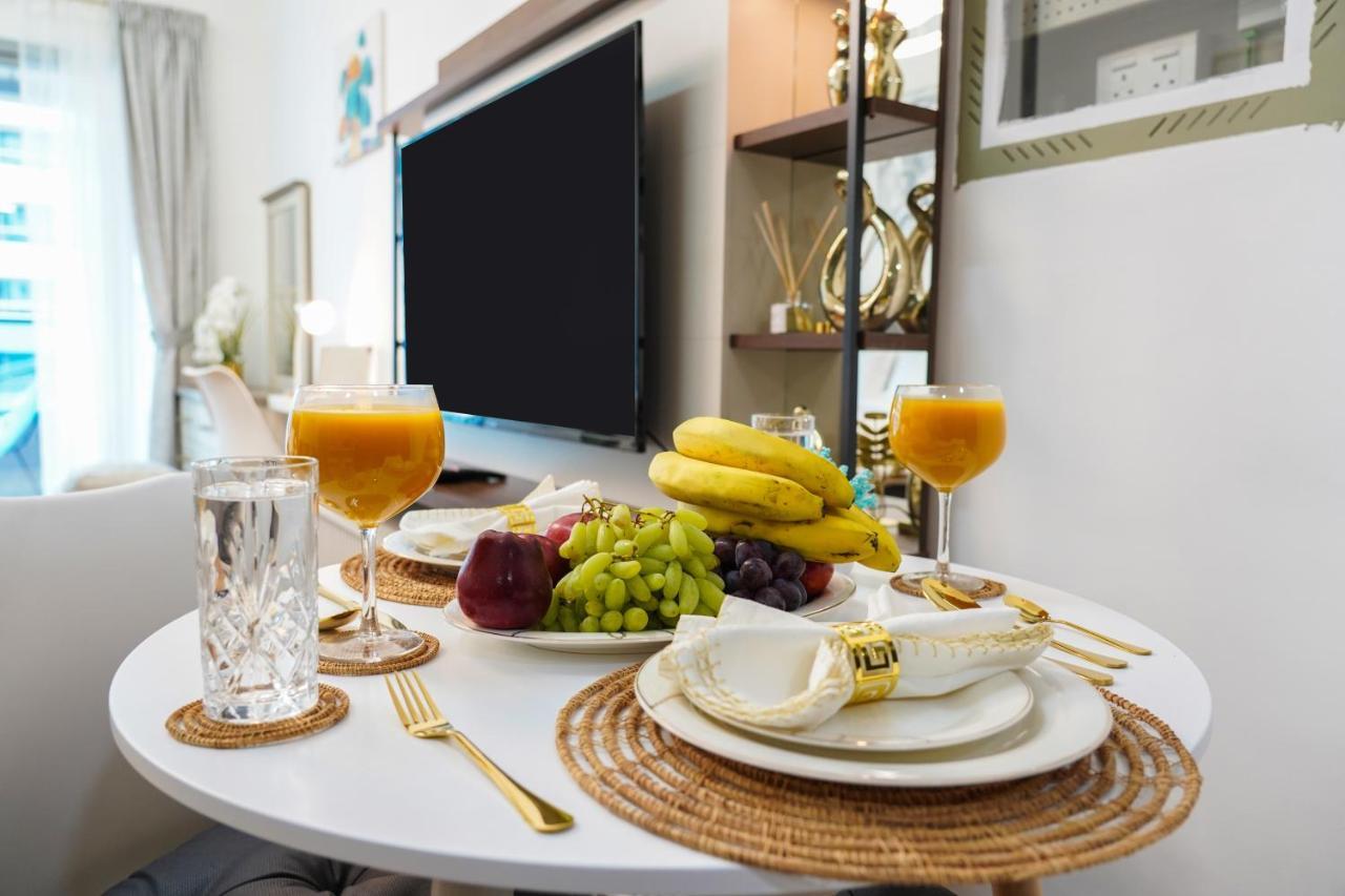 Luxury Close To Jbr Beach&yacht Club&metro-available Airport Shuttle Apartamento Dubai