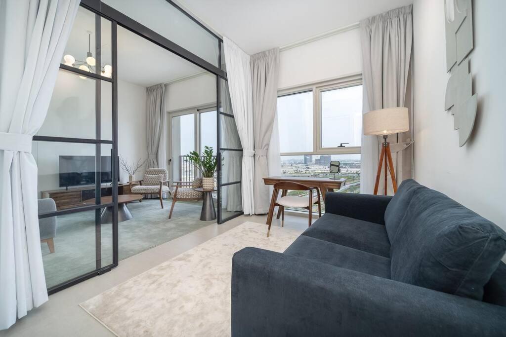 Cozy 2bd - Work In Style Apartamento Dubái