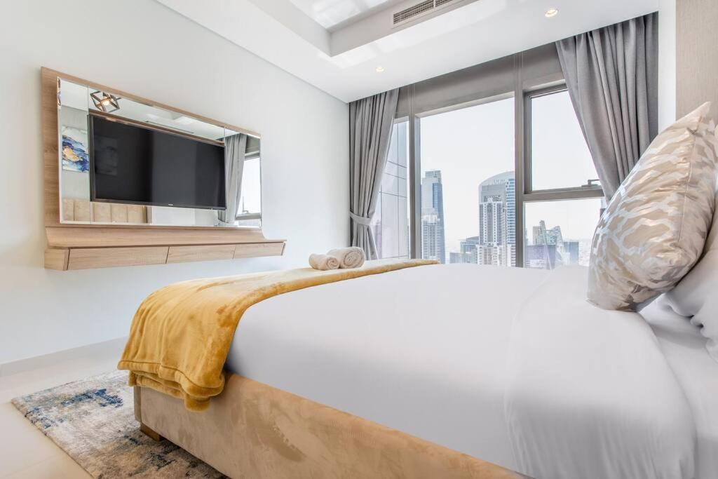 Paramount Midtown 1br With View *