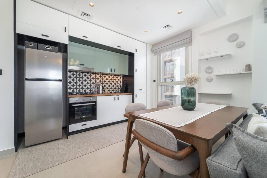 Apartamento Cozy 2bd - Work In Style Dubái