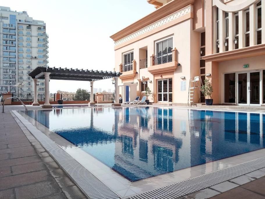 Frank Porter - Canal Lägenhet Dubai