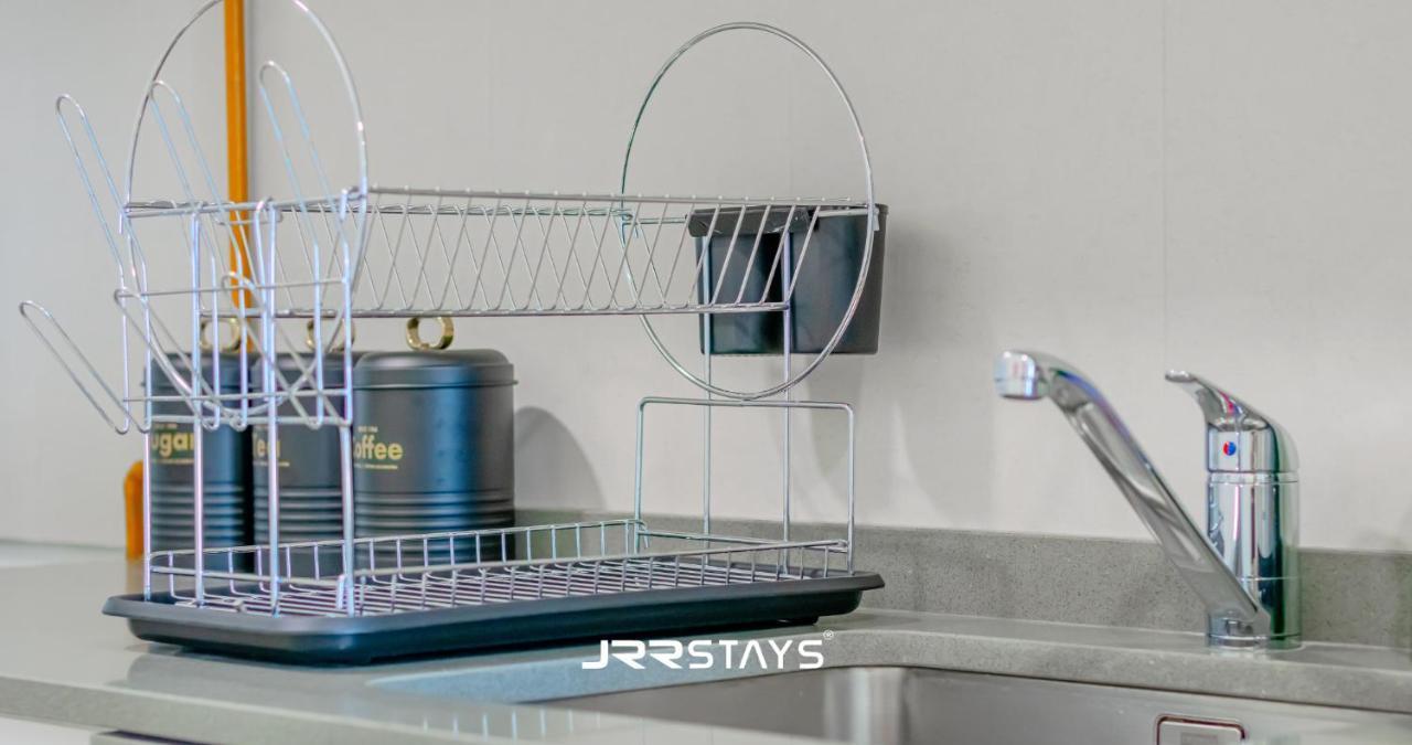 Stylish - Panoramic Pool View - Jvc Apartamento