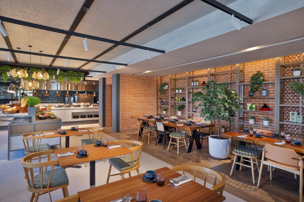 Courtyard By Marriott Culture Village, Hotel Dubaï