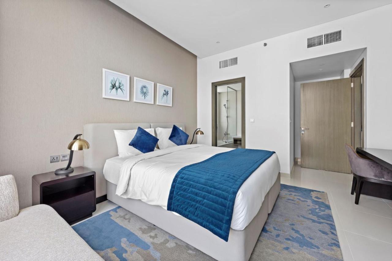 A Living Modern 1br With Balcony & Canal View At Prive-517 Business Bay Apartment Dubai