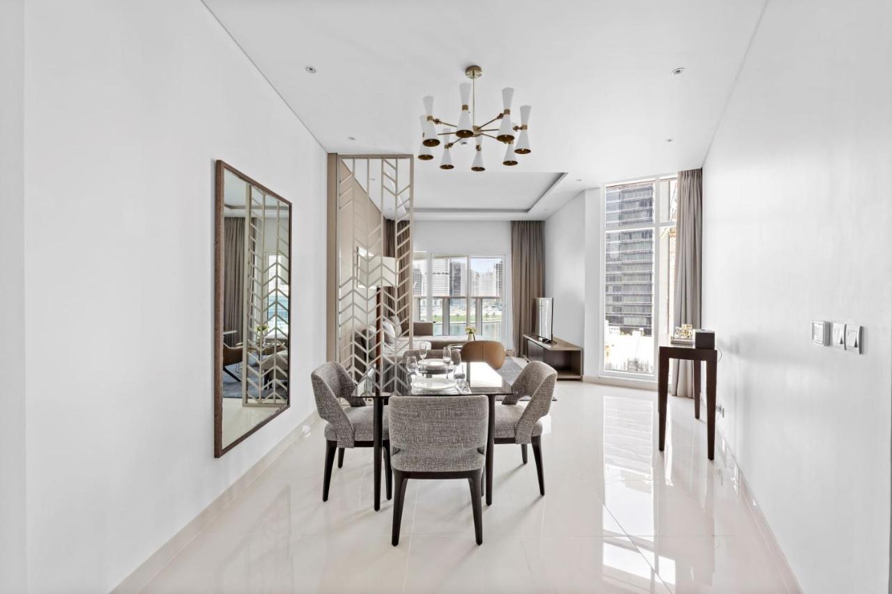 A Living Modern 1br With Balcony & Canal View At Prive-517 Business Bay