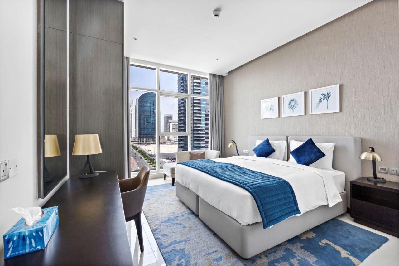 A Living Modern 1br With Balcony & Canal View At Prive-517 Business Bay *