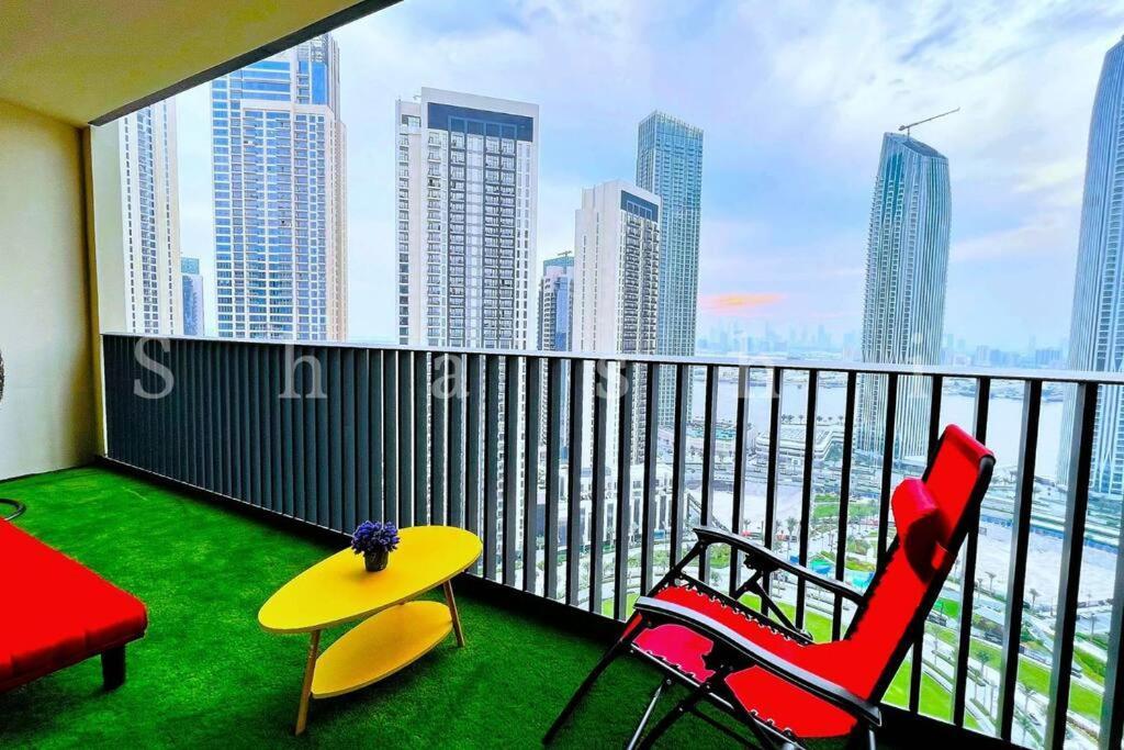 Сasa de vacaciones The Shrashi Suites, Creek Harbour - Paradise On The Island With Skyline & Burj Khaleefa View