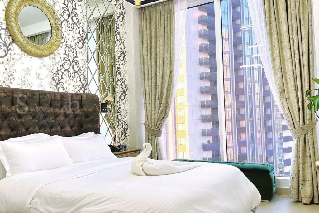 The Shrashi Suites, Creek Harbour - Paradise On The Island With Skyline & Burj Khaleefa View *