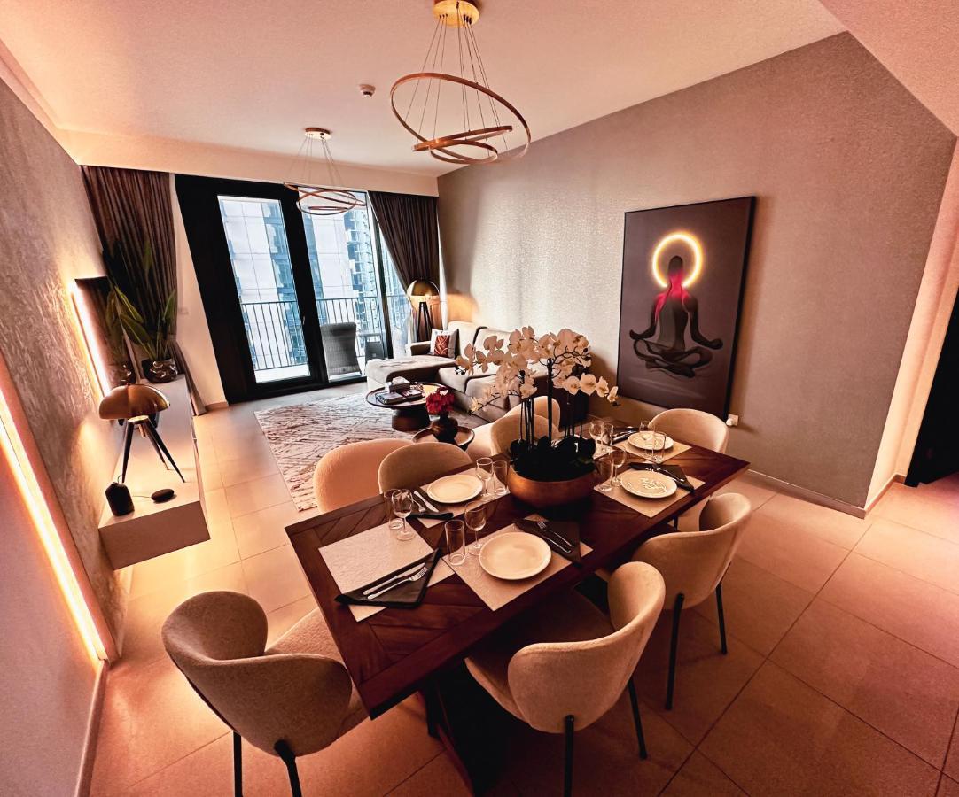 Ultimate / Downtown / 3 Beds / Upscale Luxury / Fantastic Finishing / New Building * Dubai