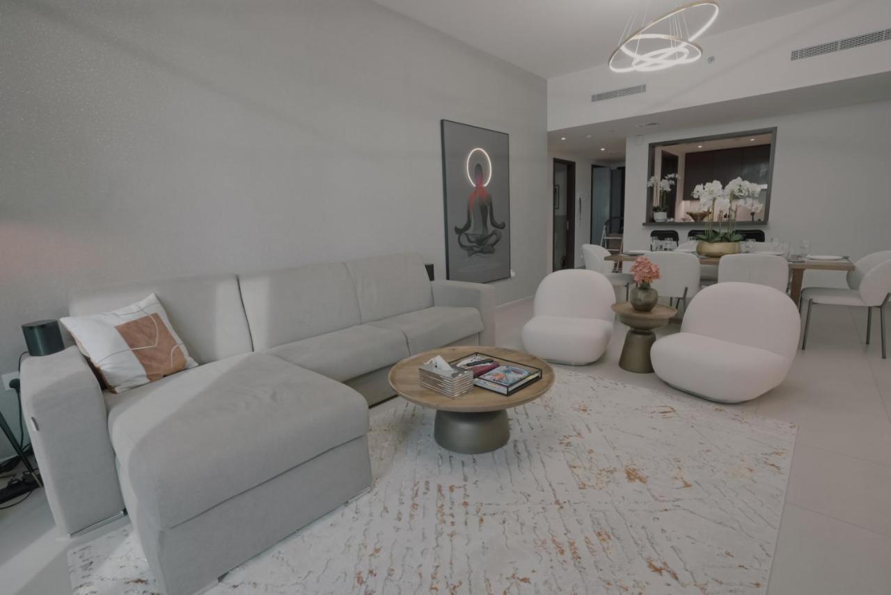 Ultimate / Downtown / 3 Beds / Upscale Luxury / Fantastic Finishing / New Building Apartment *
