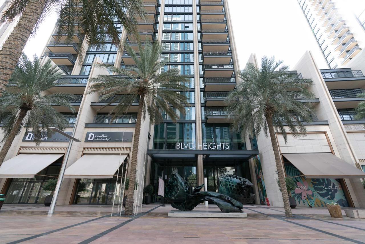 Ultimate / Downtown / 3 Beds / Upscale Luxury / Fantastic Finishing / New Building *