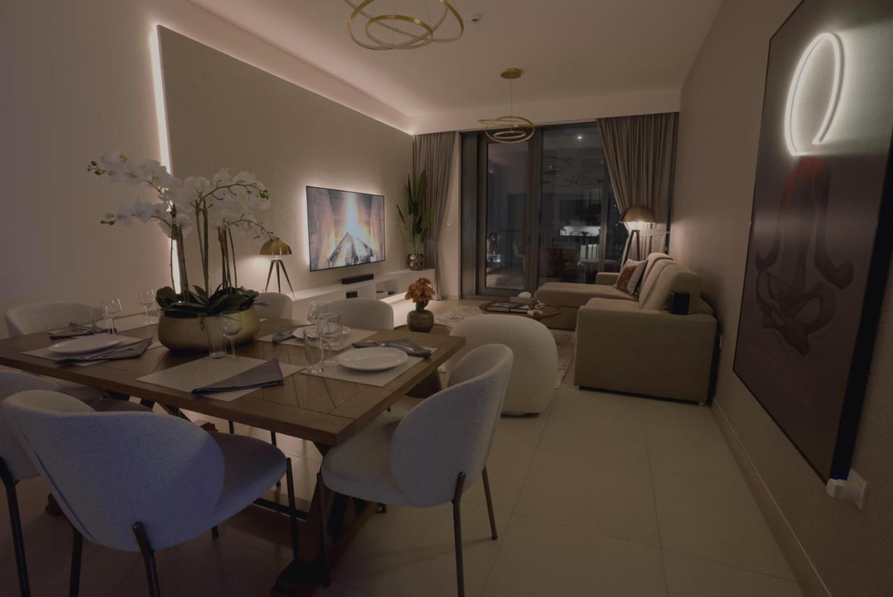 Ultimate / Downtown / 3 Beds / Upscale Luxury / Fantastic Finishing / New Building Apartment