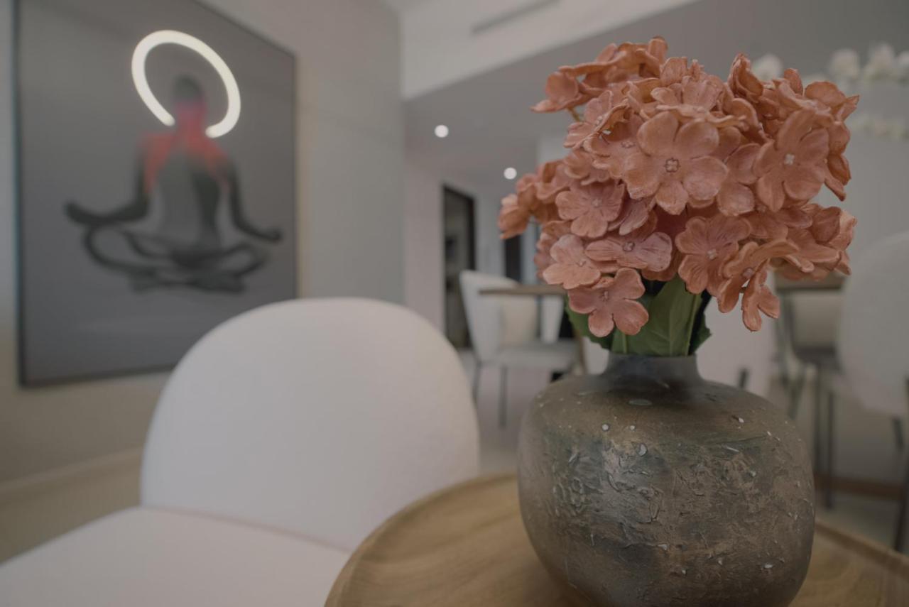 Ultimate / Downtown / 3 Beds / Upscale Luxury / Fantastic Finishing / New Building * Dubai