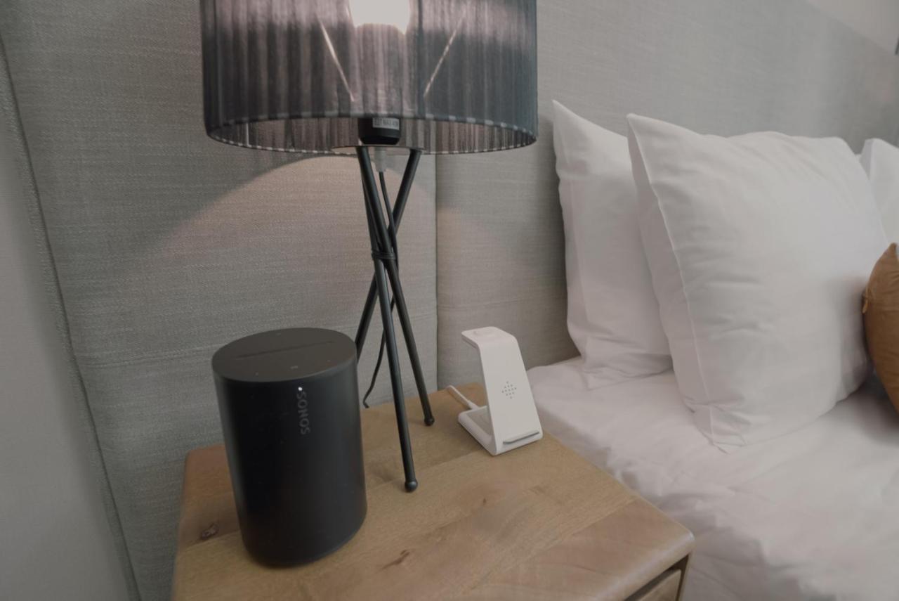 Ultimate / Downtown / 3 Beds / Upscale Luxury / Fantastic Finishing / New Building Apartment *