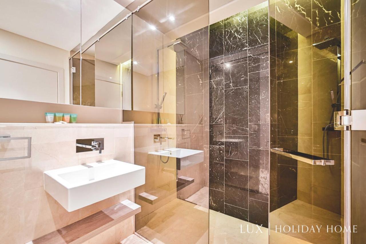 Lux - The Elegant Palm Apartment