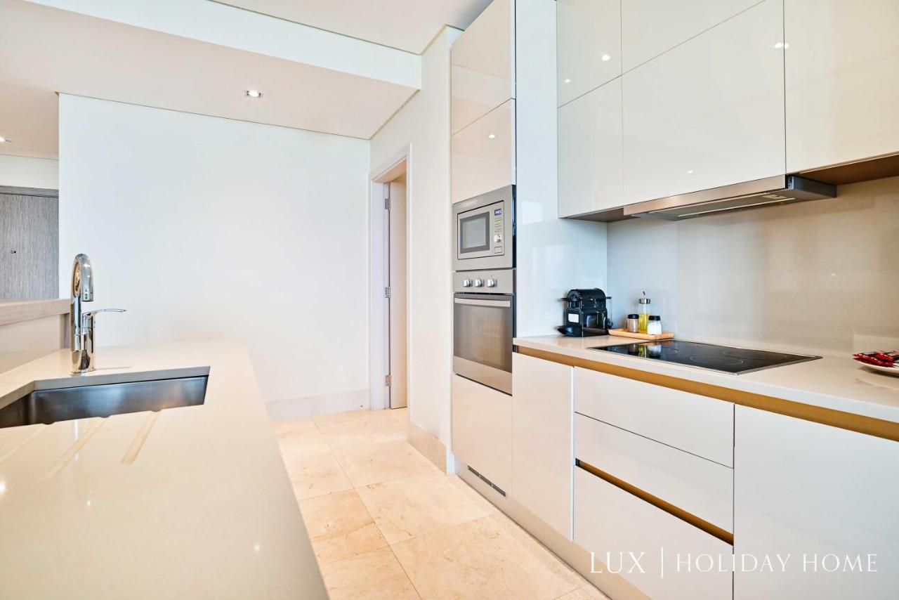 Lux - The Elegant Palm Dubai