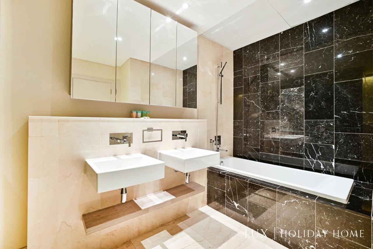 Lux - The Elegant Palm Dubai