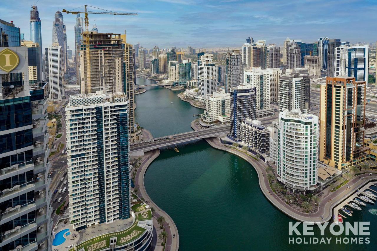 Lejlighed Contemporary Two Bedroom With Full Marina View Dubai