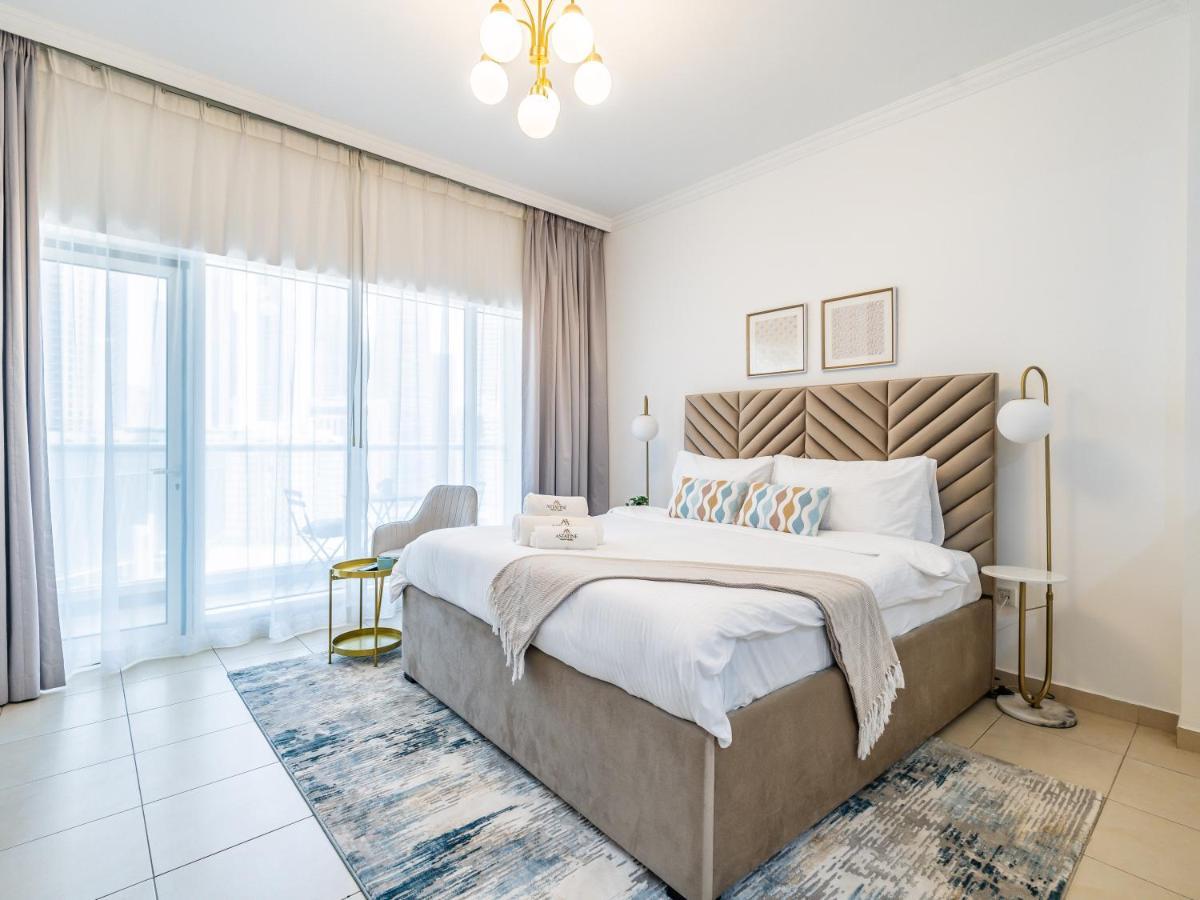 Delightful Studio With Balcony - Burj Al Nujoom Appartamento *