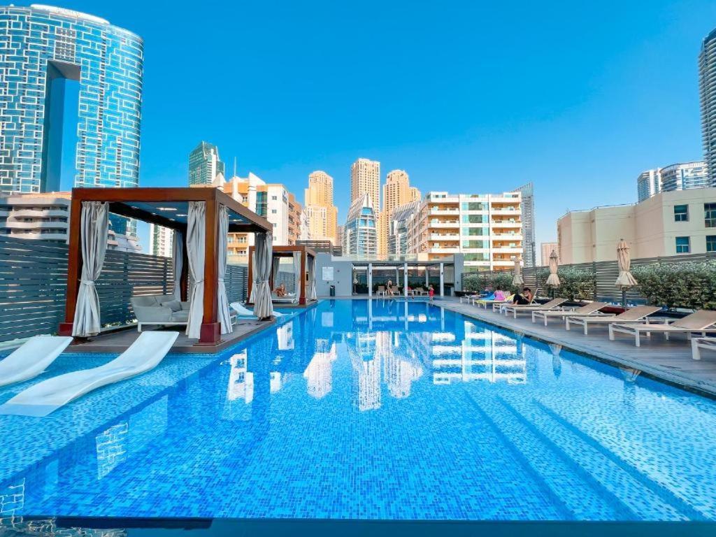 Elegant Near Jbr Apartamento *