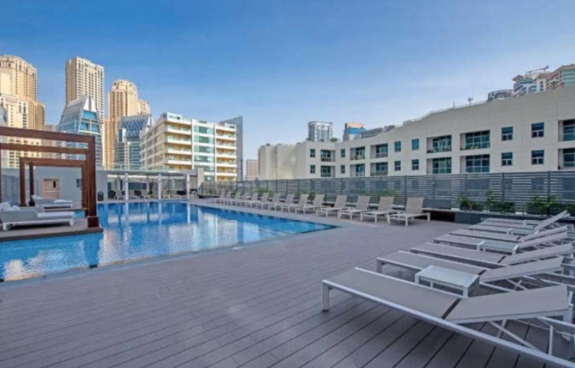 Apartamento Lightsome With Balcony In One Tower Dubai