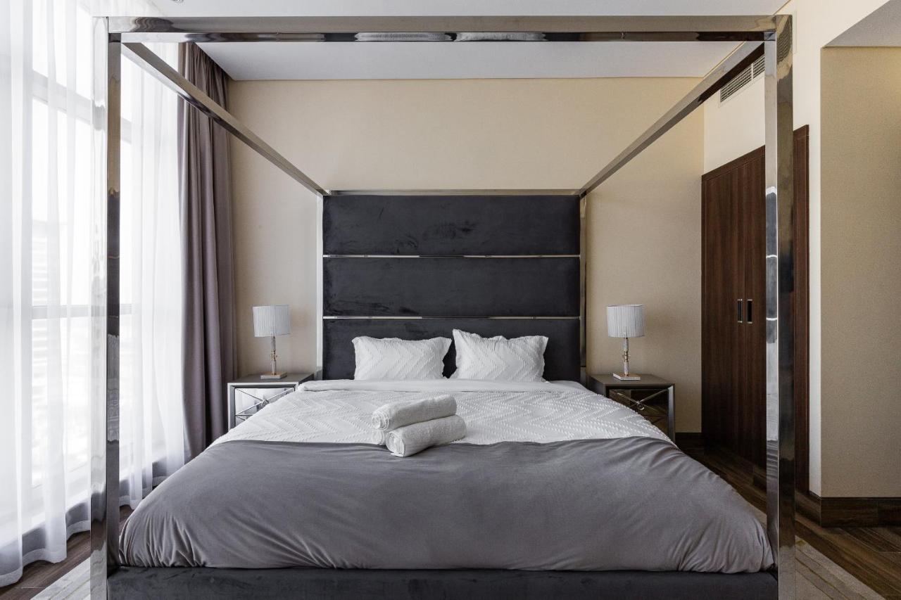 J One Tower Luxury From Estate Appartement