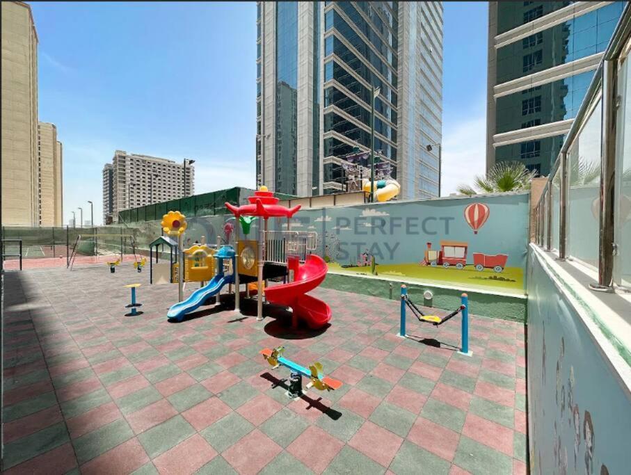 View Bills Included Fully Furnished Apartamento