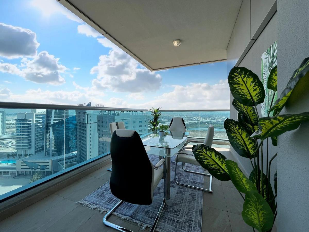 Apartment 2 Bedroom Burj Khalifa View With Large Private Terrace