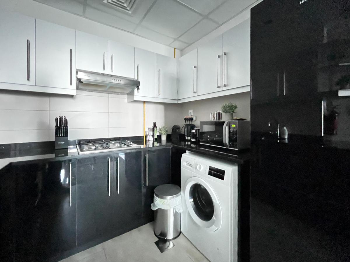 Apartment 2 Bedroom Burj Khalifa View With Large Private Terrace *