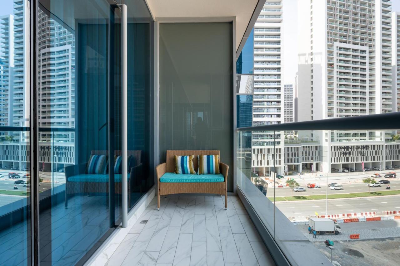J One Tower Luxury From Estate Appartement