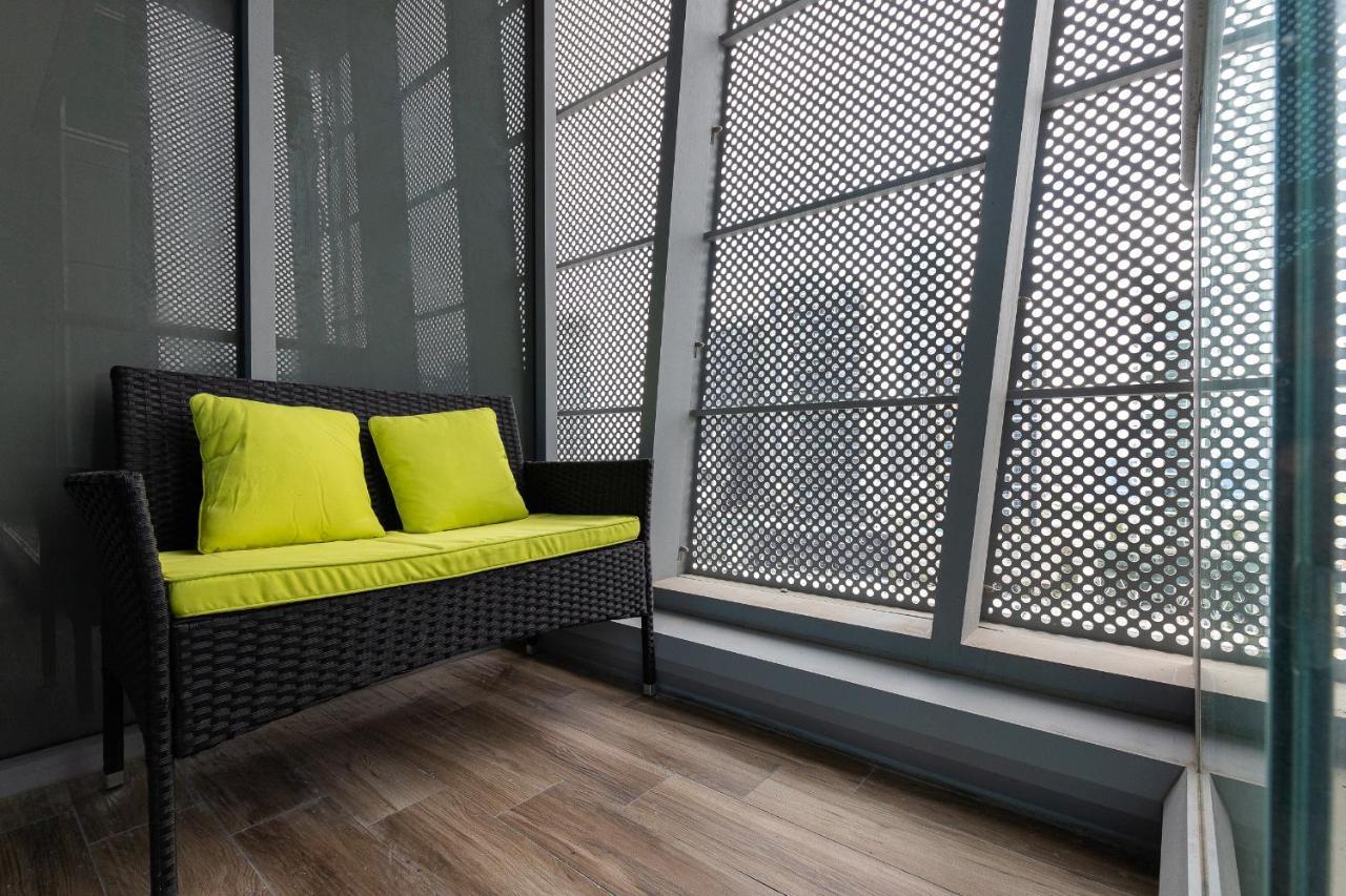 J One Tower Luxury From Estate Appartement