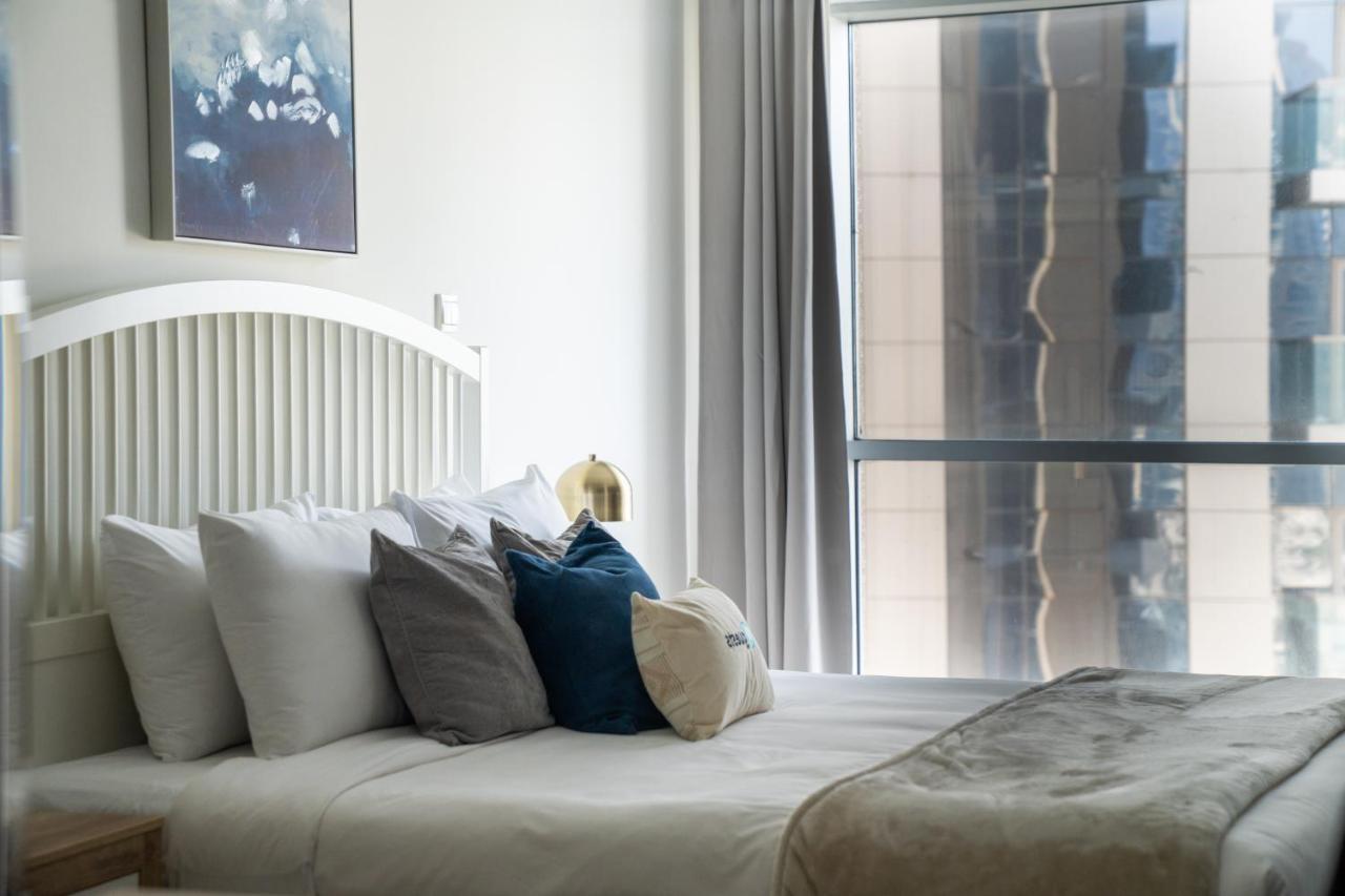Higuests - Luxe With Incredible Marina Views *