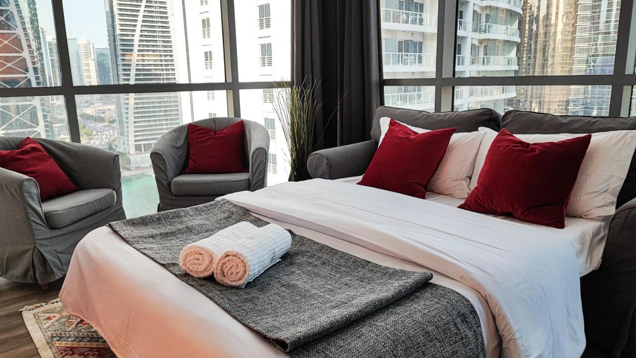 La Buena Vida Homes - Luxe 1bd, Boutique Full Lakeview 1m To Metro, & Almas Tower * Dubai