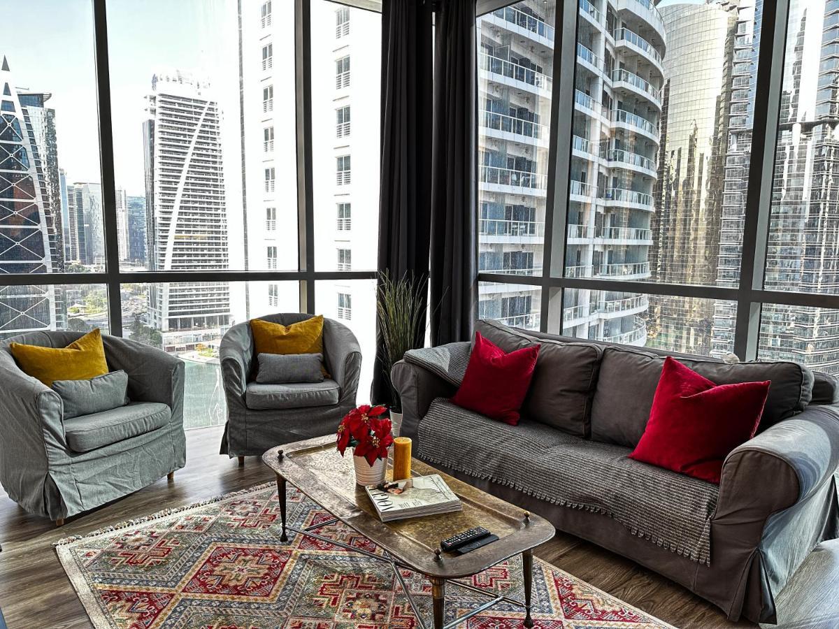 La Buena Vida Homes - Luxe 1bd, Boutique Full Lakeview 1m To Metro, & Almas Tower * Dubai