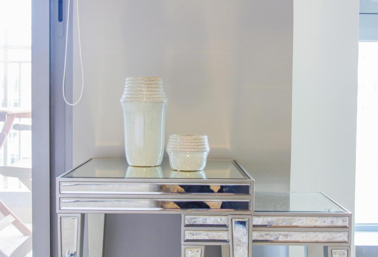 Nasma Luxury Stays - Standpoint Tower A Apartamento