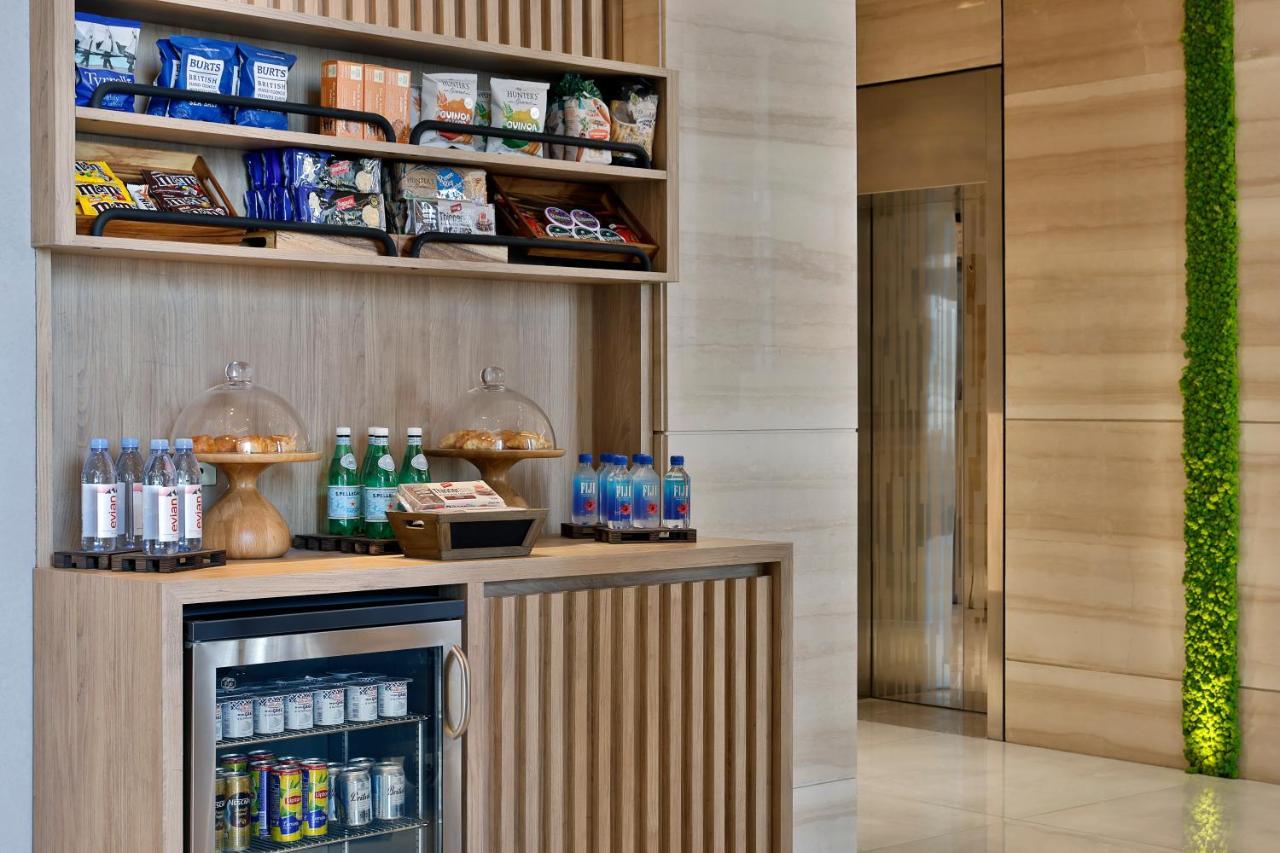 Hotel Element Al Jaddaf, 5*
