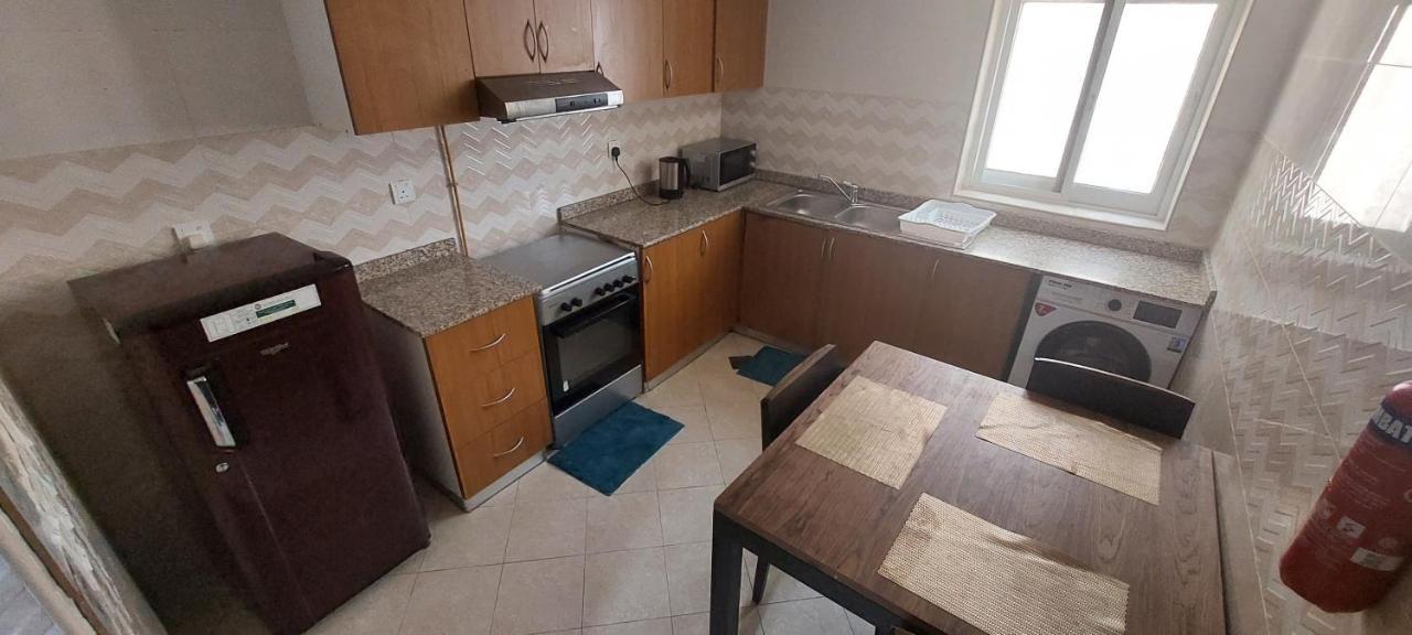 Cute And Small Partitions For Girls In Dubai- Female Guests Only فتيات فقط Apartment *