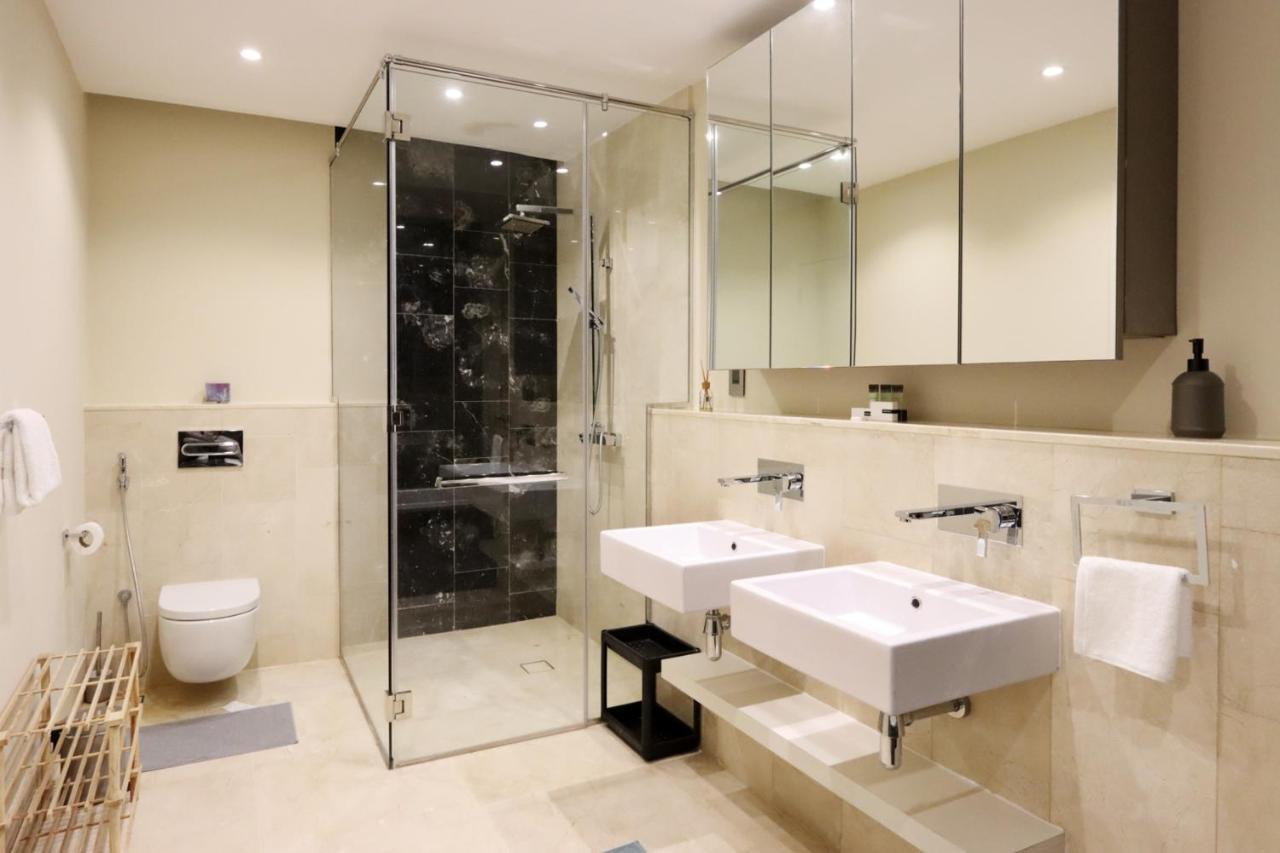Modern 2br With Access & Scenic Atlantis Views