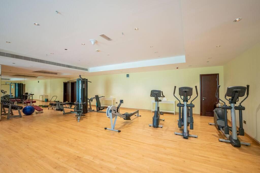 Palm Jumeirah Spacious 1 Bed Private Apartment Dubai