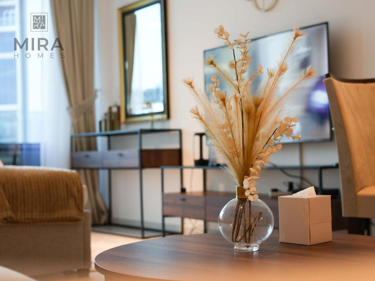 Mira - Serviced Studio In Marquise Square * Dubái